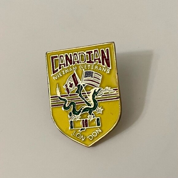 Vintage Canadian Vietnam Veterans London Pin - Picture 2 of 9